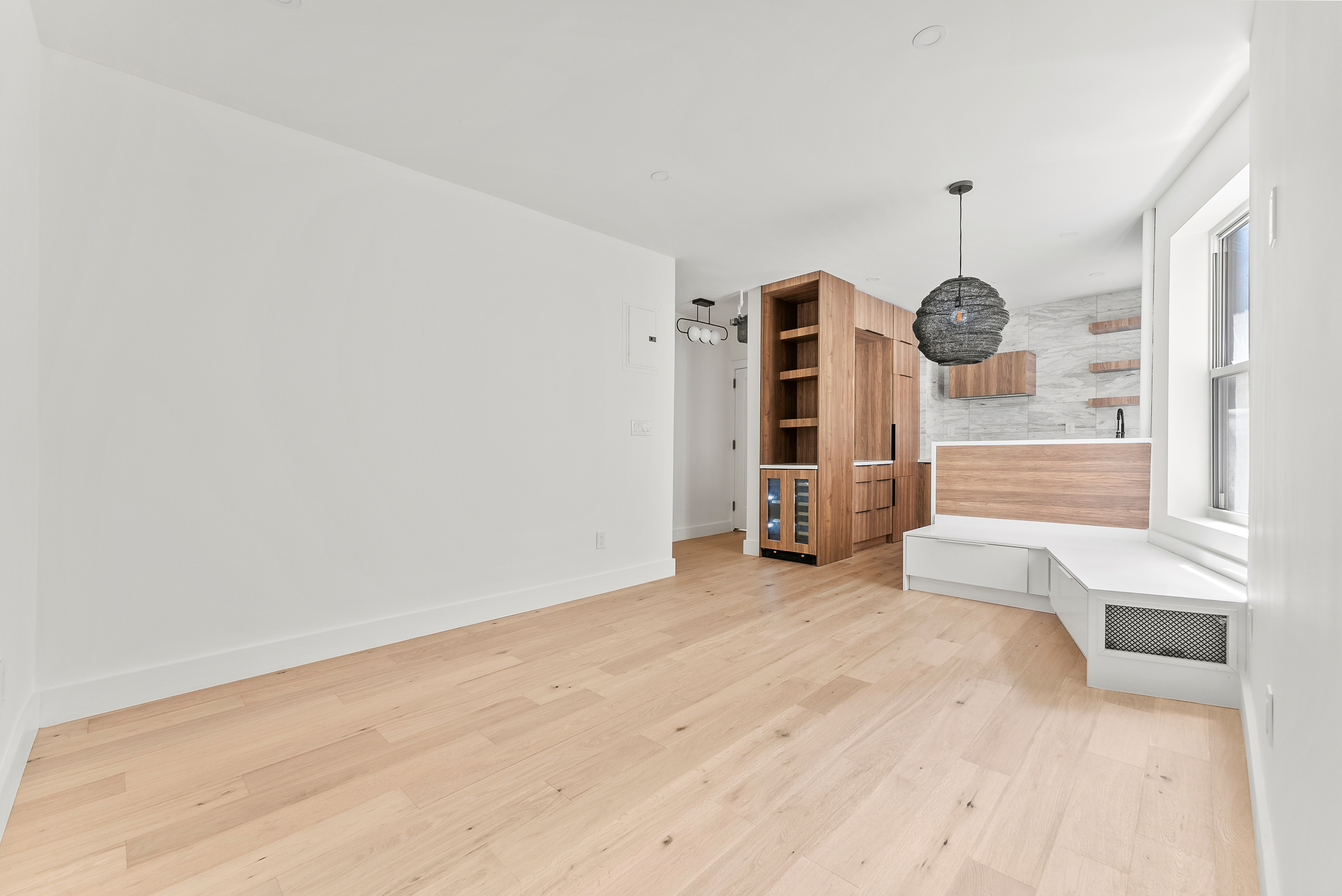 342 West 21st Street, Unit 3E Manhattan, NY 10011 - Photo 2 of 10