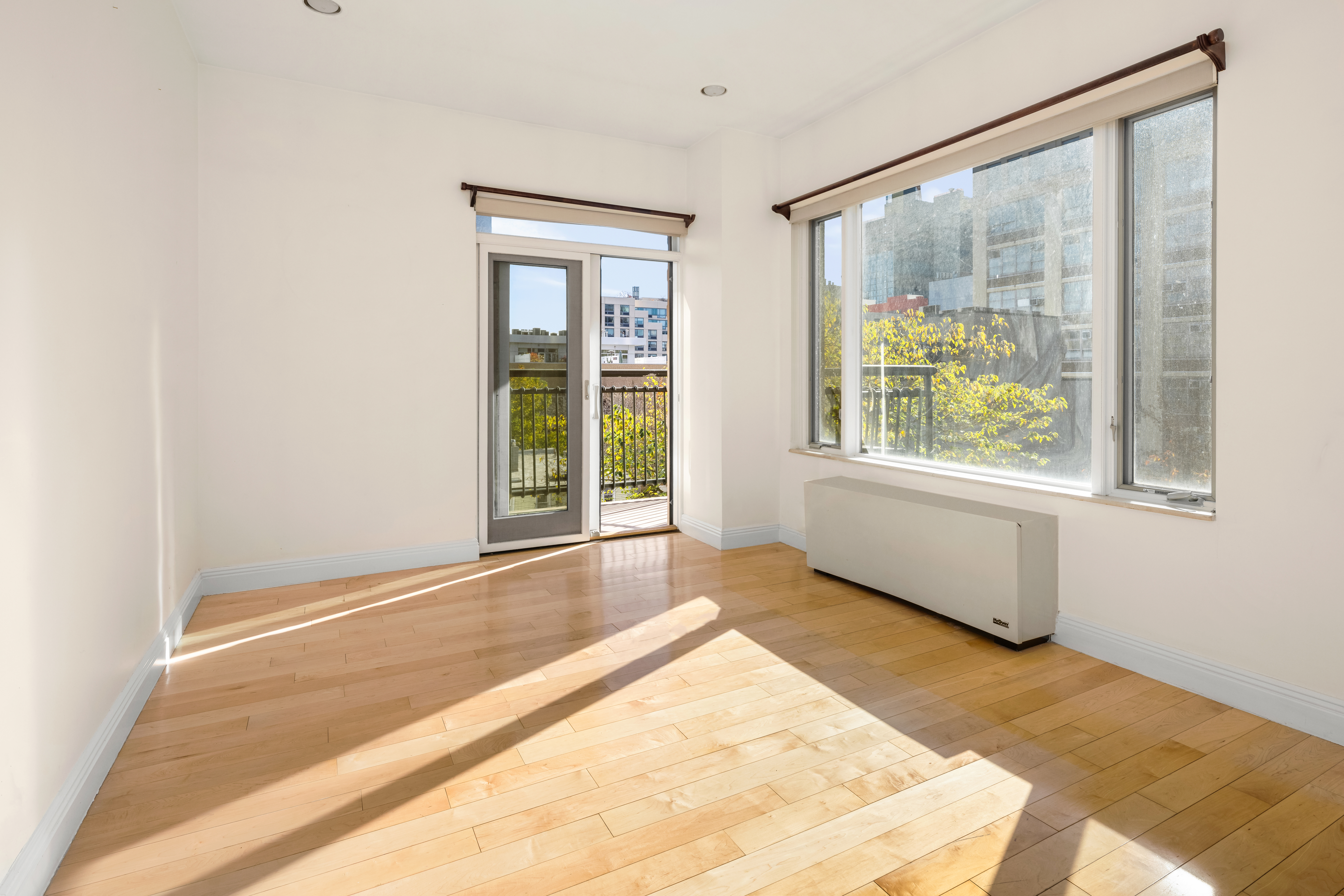 189 Bridge Street, Unit 3A Brooklyn, NY 11201 - Photo 8 of 19 a view of an empty room with a window