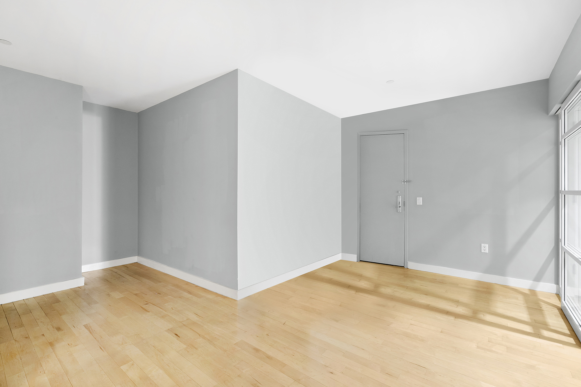 15 Broad Street, Unit 2826 Manhattan, NY 10005 - Photo 4 of 16