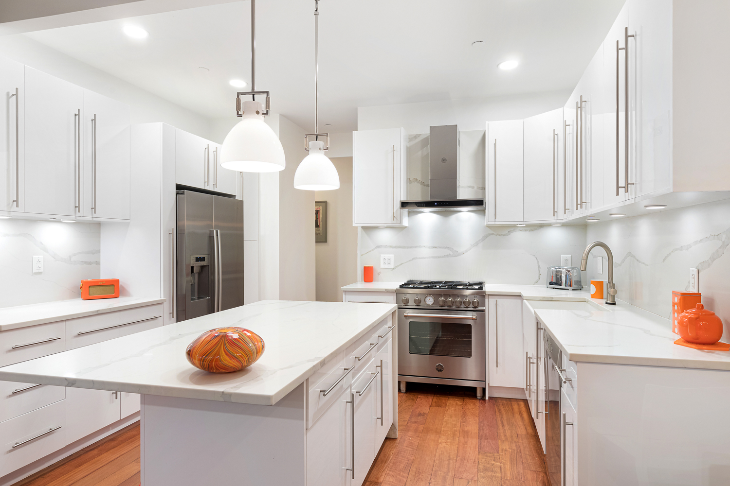 4 Water Street, Unit 2C Brooklyn, NY 11201 - Photo 2 of 21 a kitchen that has a sink and a stove