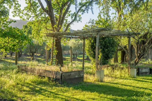 $2,450,000 | 18320-18330 Carriger Road, Sonoma, CA 95476