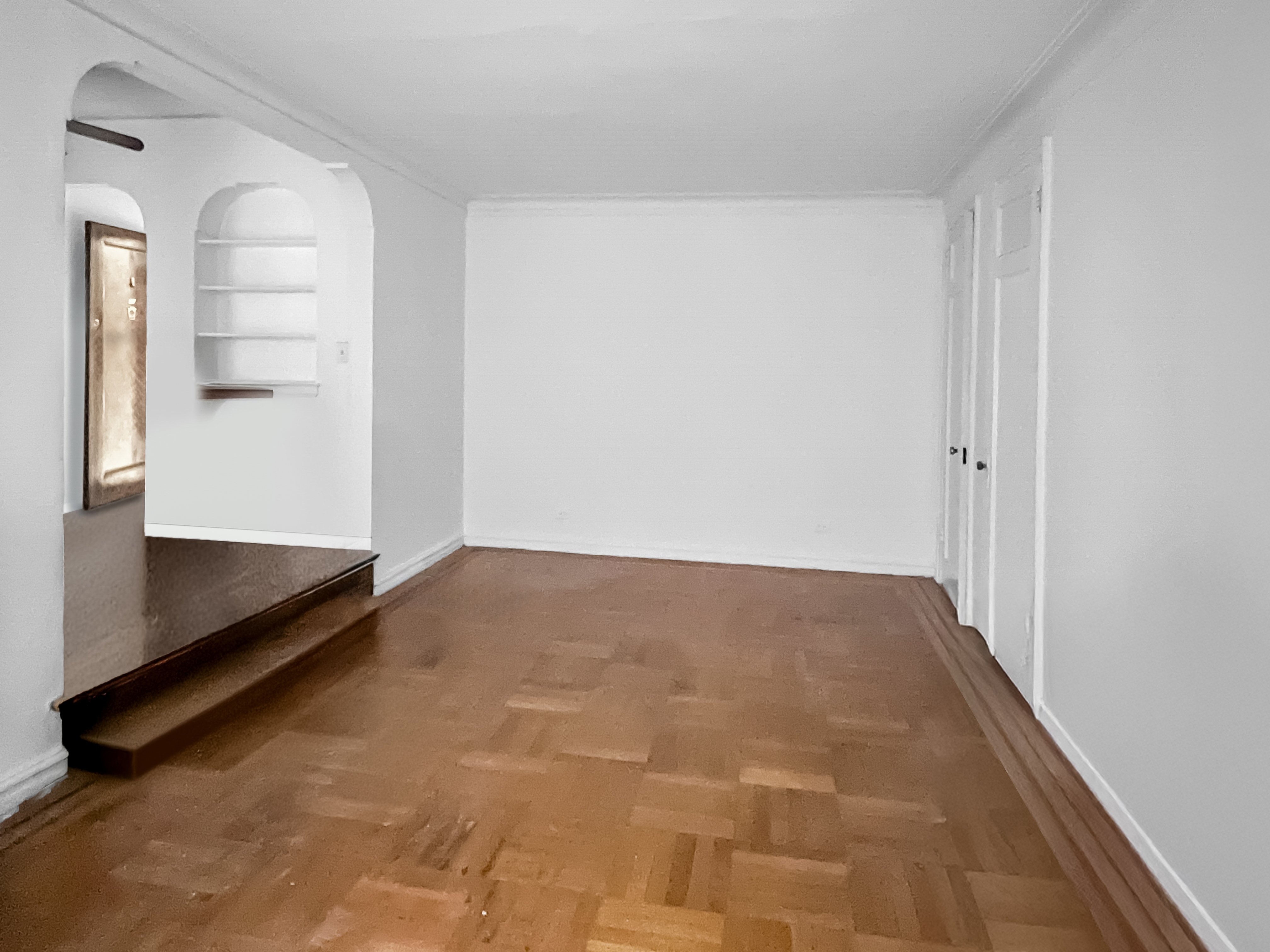 2776 Jerome Avenue, Unit 3C Bronx, NY 10468 - Photo 2 of 8 an empty room with windows