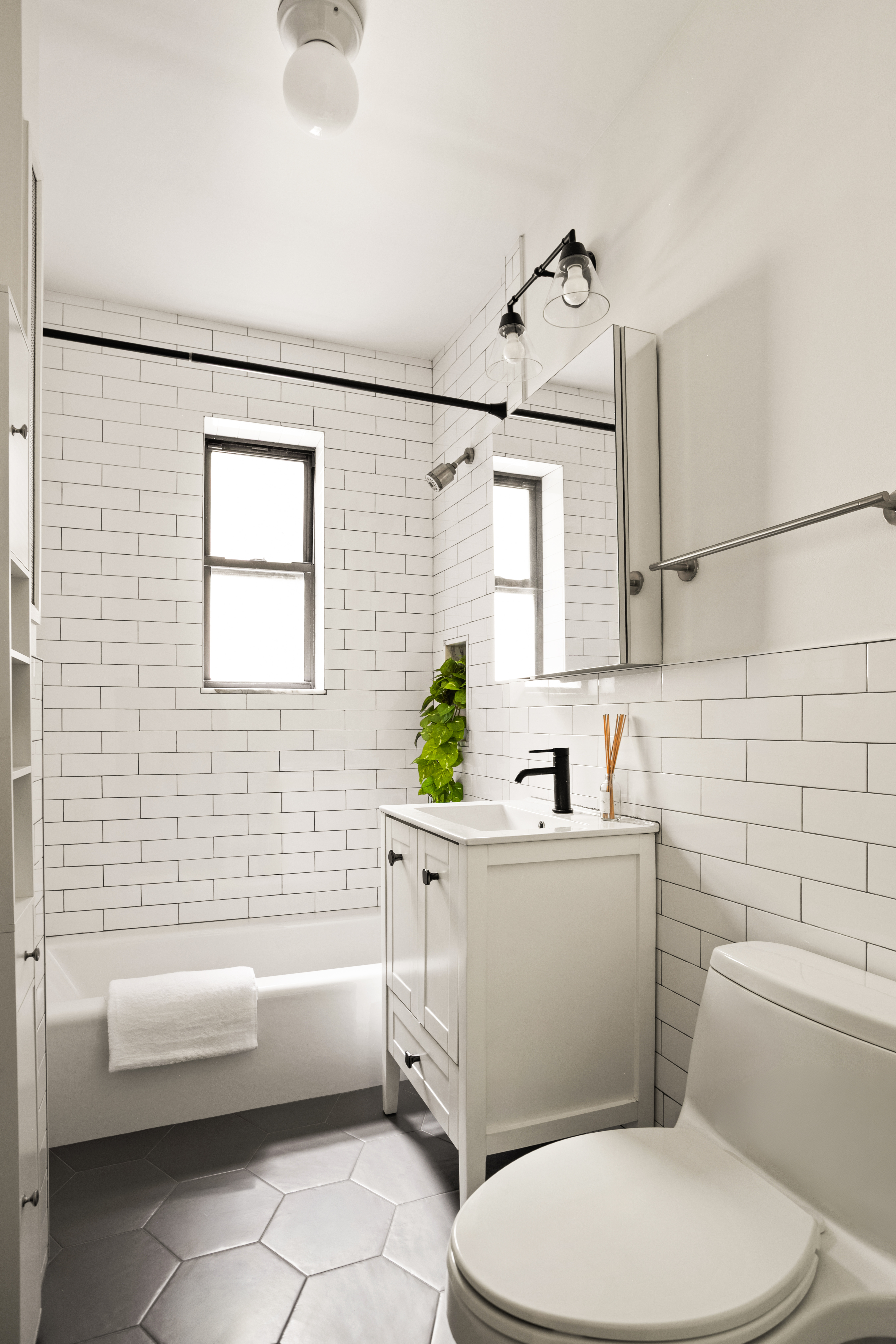 84-12 35th Avenue, Unit 1B Queens, NY 11372 - Photo 7 of 13