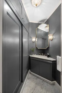 $4,950,000 | 45 East 66th Street, Unit 3W | Lenox Hill