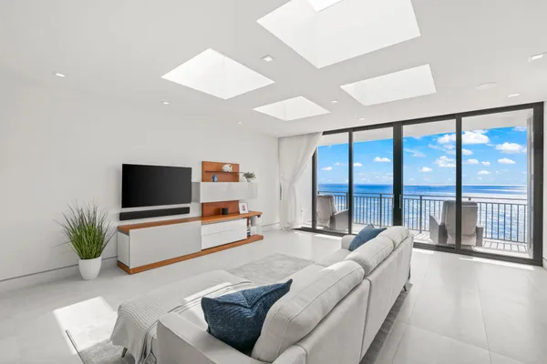 $1,899,000 | 1800 South Ocean Boulevard, Unit PHC, Boca Raton, FL 33432