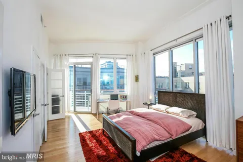 $1,050,000 | 1300 13th Street Northwest, Unit 905, Washington, DC 20005