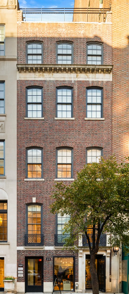 23 East 67th Street, Unit PH6 Manhattan, NY 10065 - Photo 5 of 7 a front view of a building