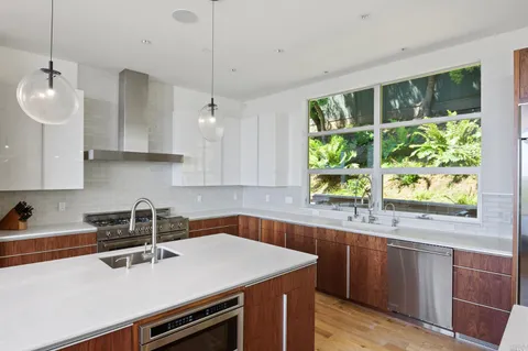 Contact Agent | 19 Toyon Lane, Sausalito, CA 94965
