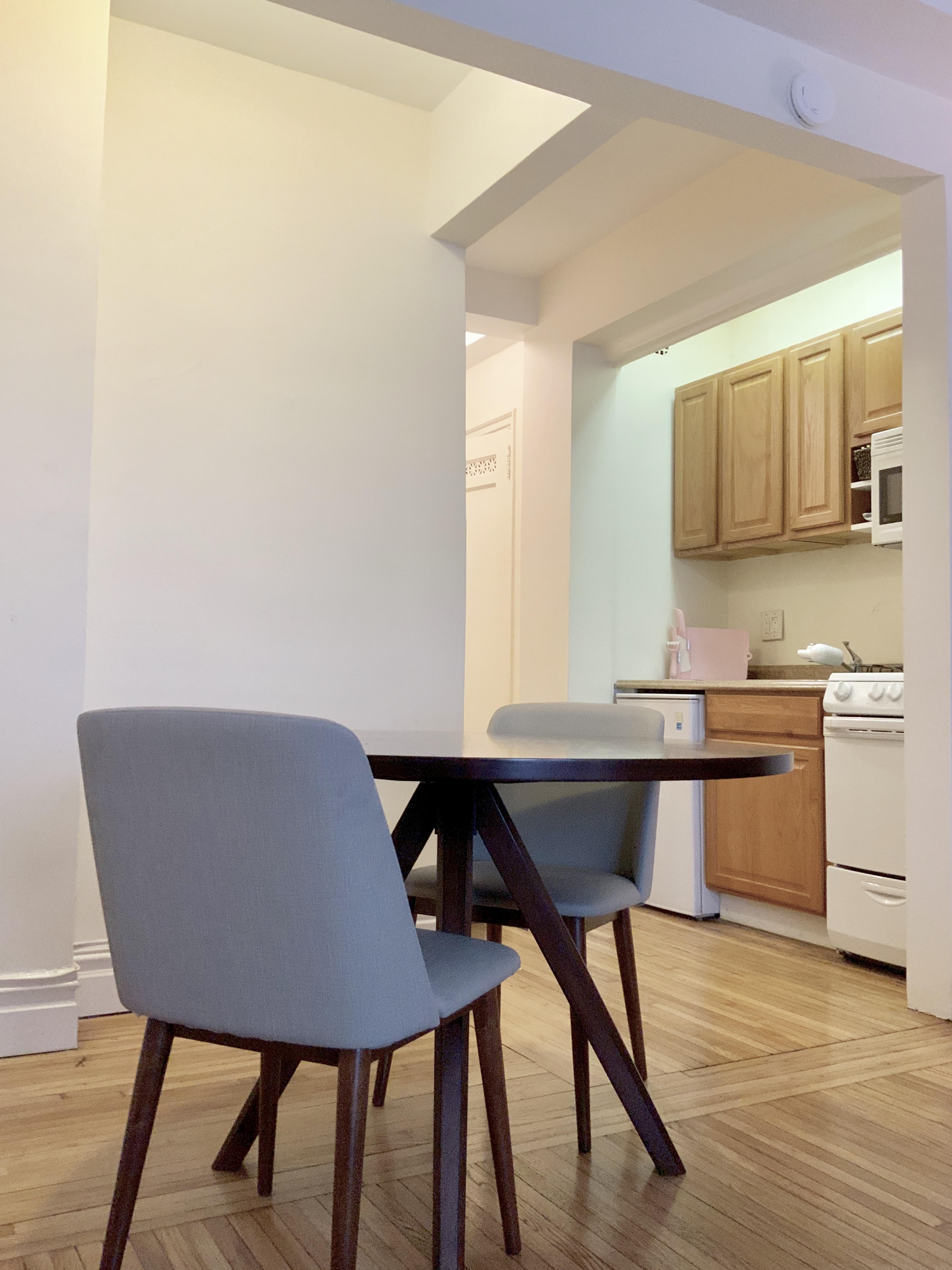 457 West 57th Street, Unit 304 Manhattan, NY 10019 - Photo 3 of 6