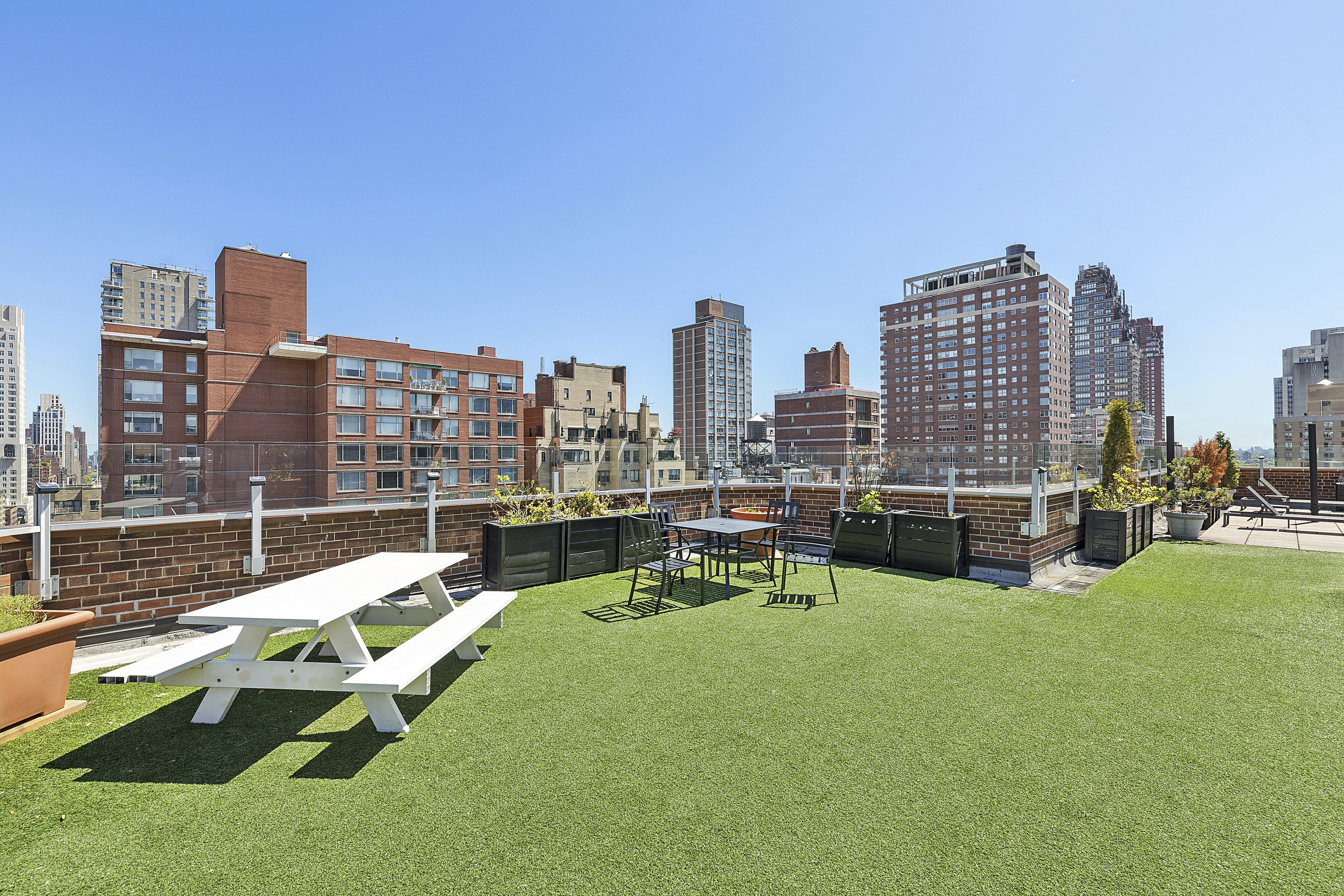 300 East 71st Street, Unit 15D Manhattan, NY 10021 - Photo 9 of 12