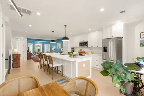 Contact Agent | 632 Rock Creek Church Road Northwest, Unit 2, Washington, DC 20010