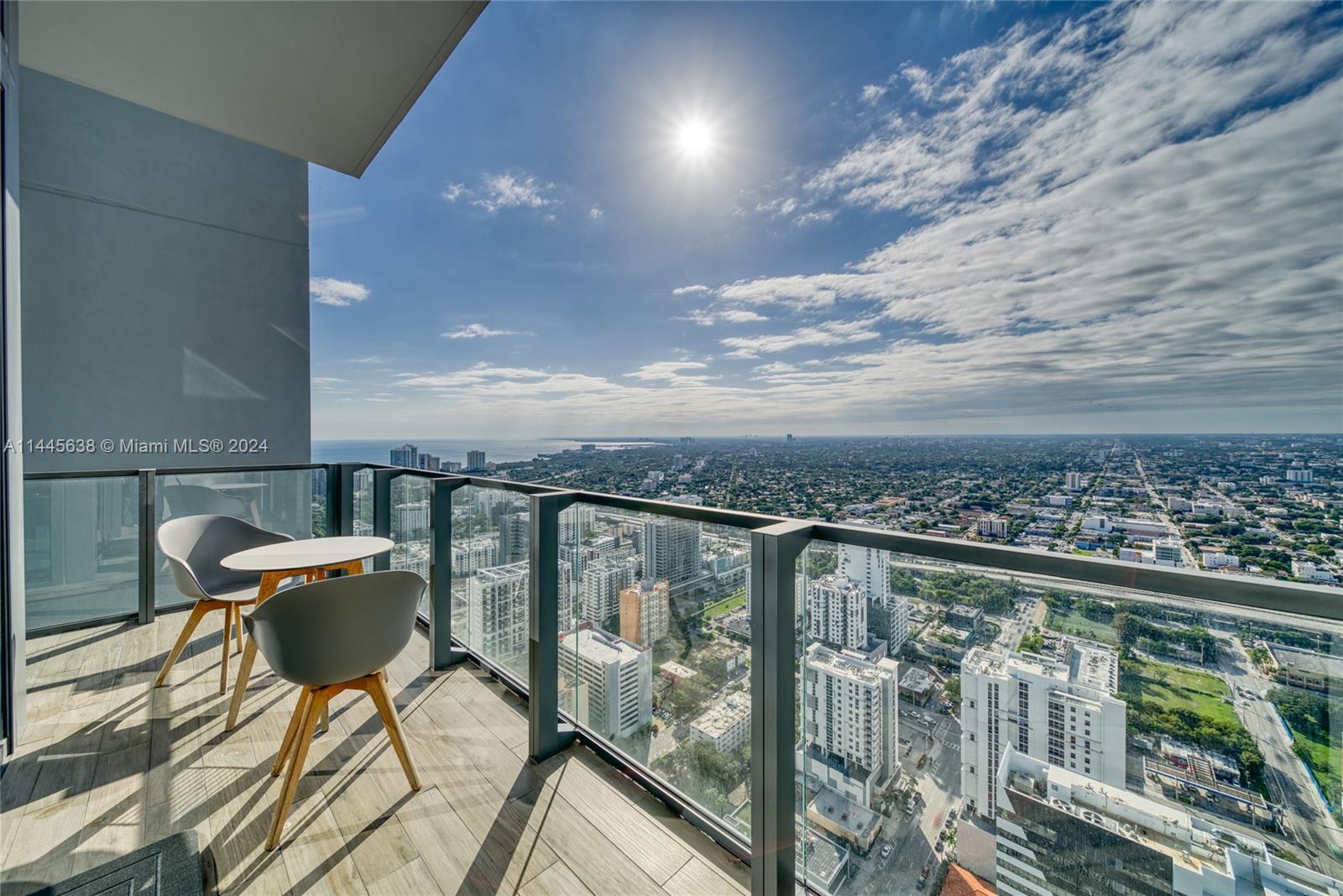 88 Southwest 7th Street, Unit PH4303 Miami, FL 33130 - Photo 49 of 97