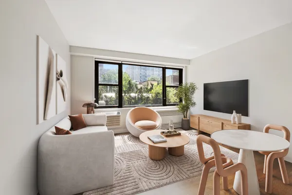 $825,000 | 175 West 95th Street, Unit 4J | Upper West Side