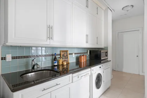 $5,000,000 | 225 West 86th Street, Unit 608 | Upper West Side