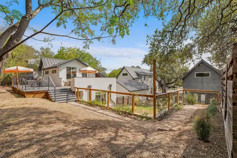 $549,000 | 2812 Oak Springs Drive, Unit 2, Austin, TX 78702