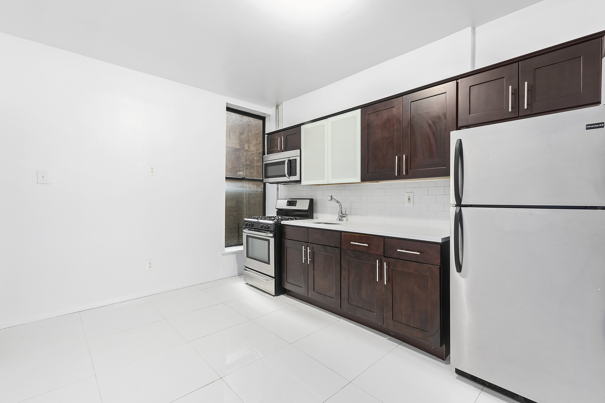 931 Putnam Avenue, Unit 2 Brooklyn, NY 11221 - Photo 3 of 6