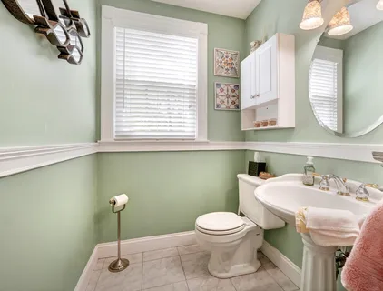 $1,265,000 | 2 Heritage Lane, Saugus, MA 01906