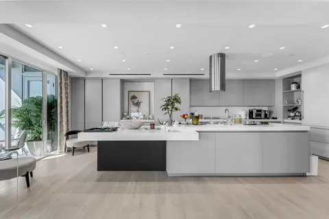 $11,750,000 | 1425 Brickell Avenue, Unit 42F, Miami, FL 33131