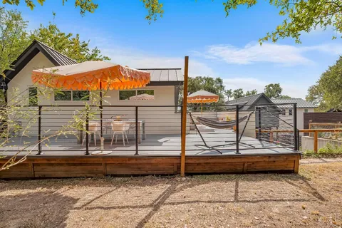 $549,000 | 2812 Oak Springs Drive, Unit 2, Austin, TX 78702