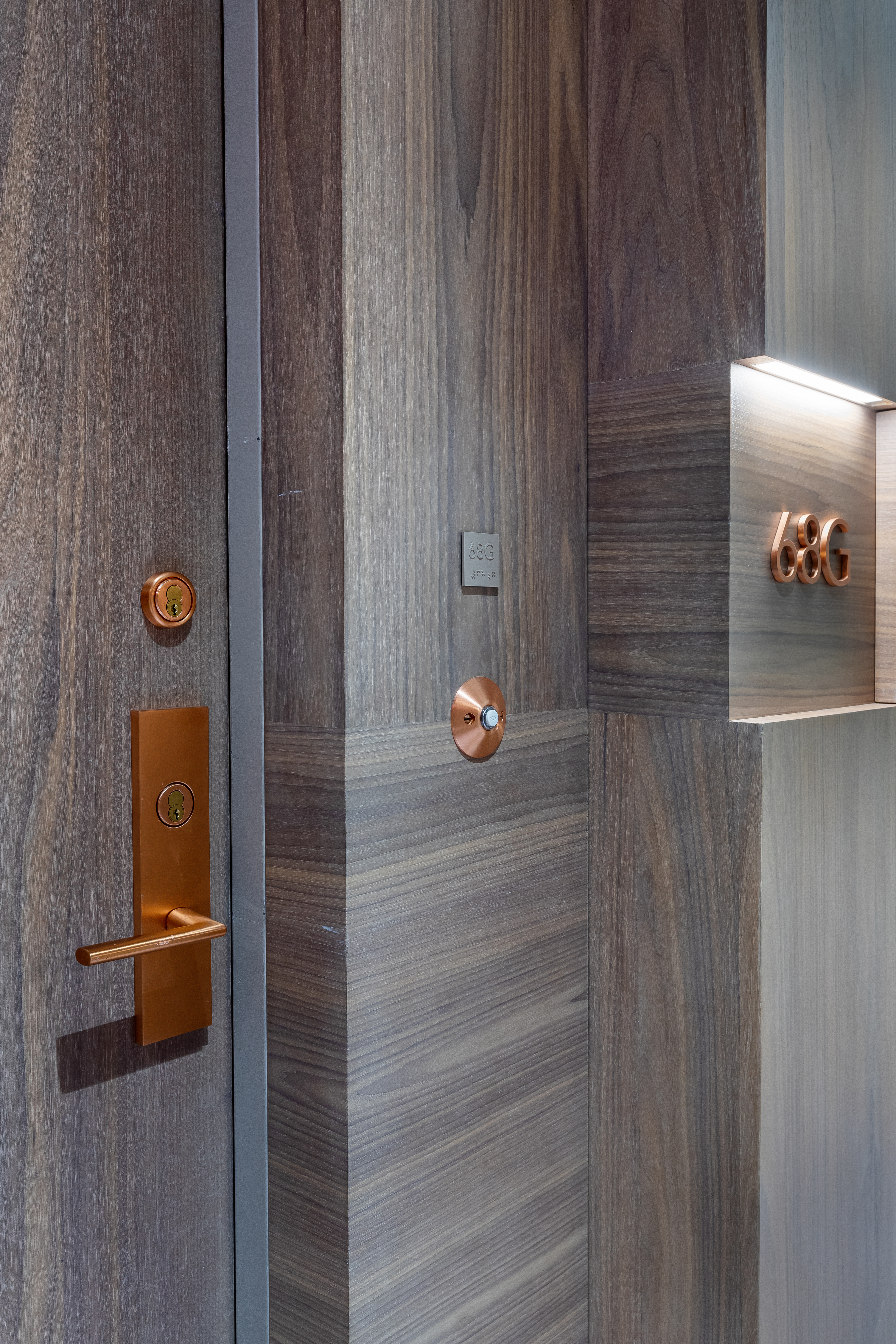 1 City Point, Unit PHG Brooklyn, NY 11201 - Photo 8 of 17 a view of a hallway with wooden door