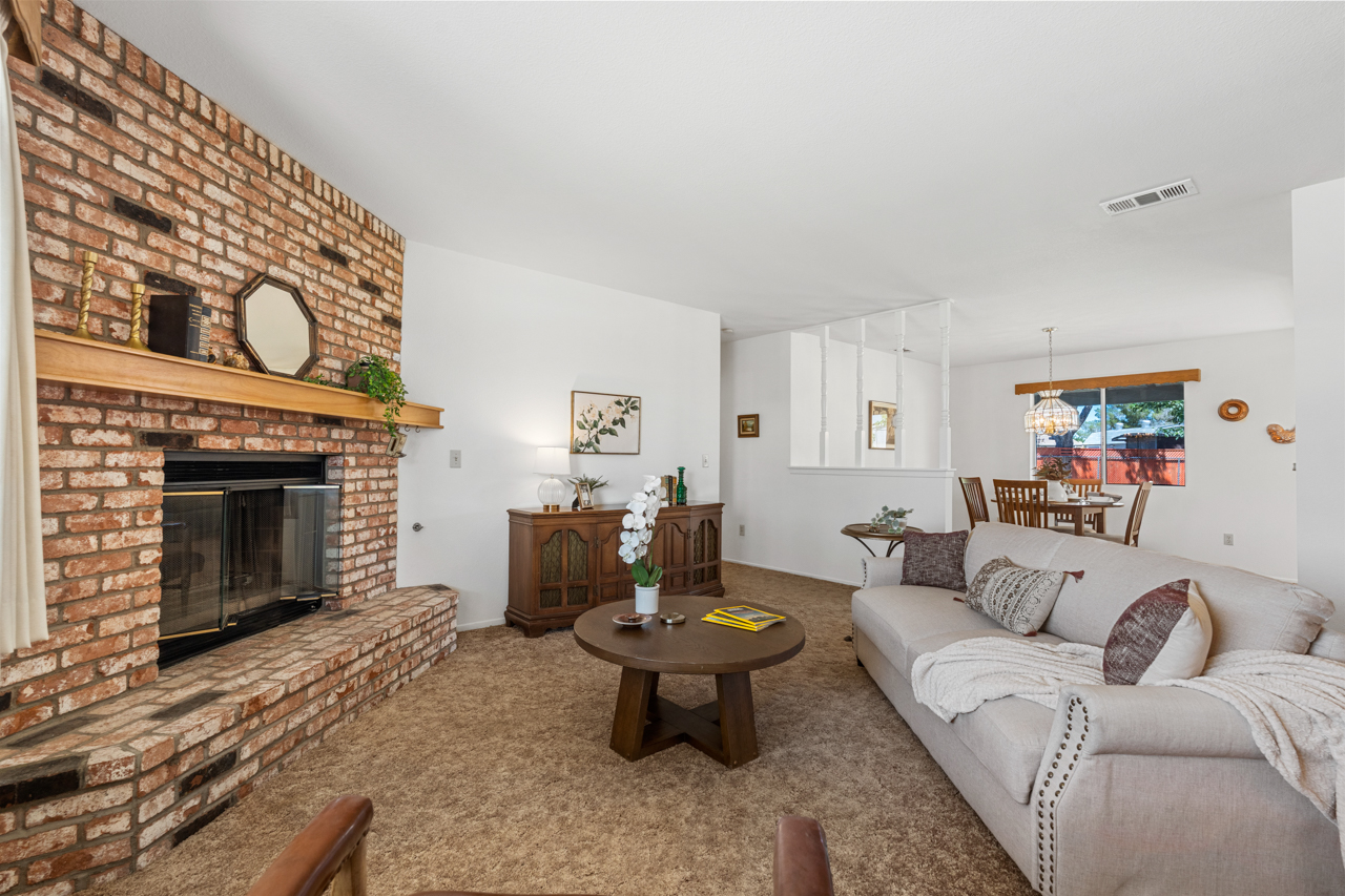 12450 Algonquin Road Apple Valley, CA 92308 - Photo 12 of 56