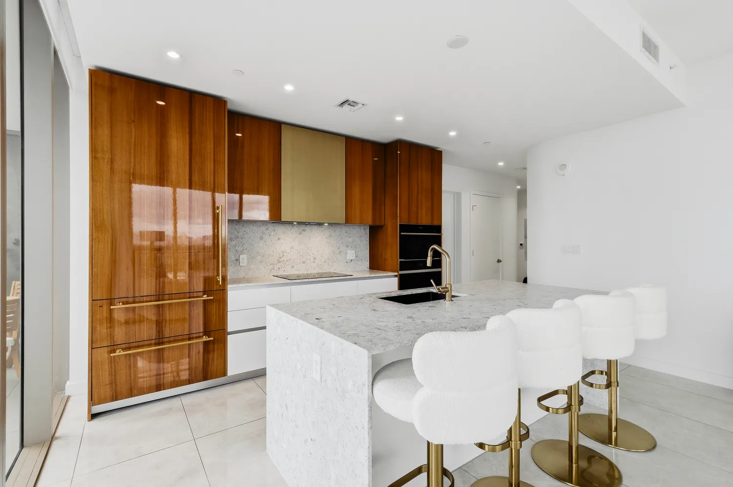 $1,650,000 | 2678 Tigertail Avenue, Unit 1110, Coconut Grove, FL 33133