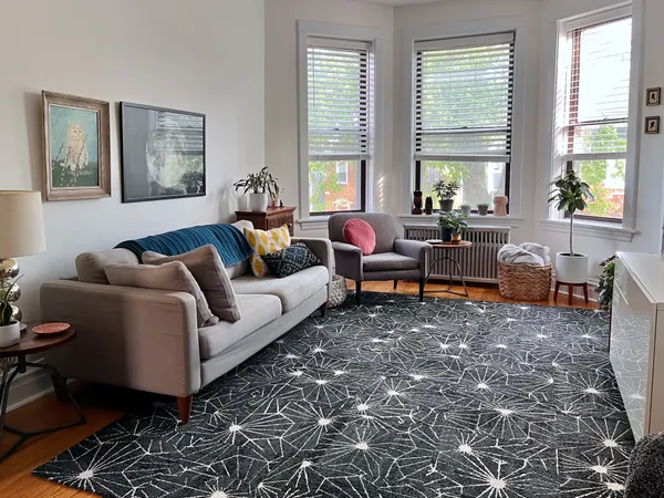 $1,200,000 | 2020 West Waveland Avenue, Chicago, IL 60618