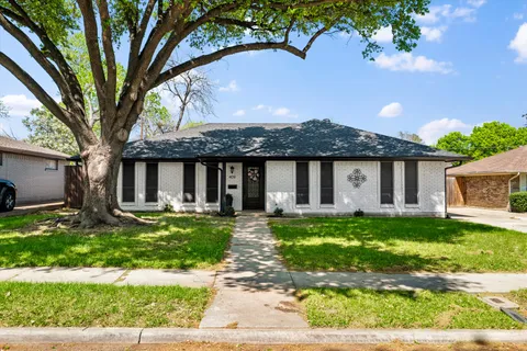 $375,000 | 409 East Scotland Drive, Irving, TX 75062