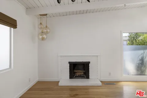 $825,000 | 10623 Woodward Avenue, Sunland, CA 91040