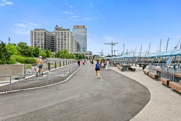 $735,000 | 360 Furman Street, Unit 620 | Brooklyn Heights