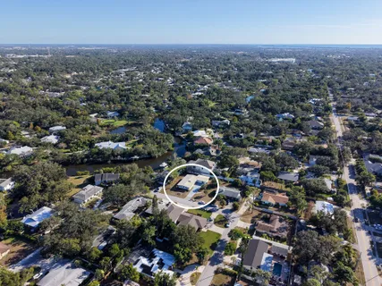 $525,000 | 2452 Whippoorwill Circle, Sarasota, FL 34231