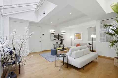 $2,600,000 | 135 West 4th Street, Unit 2W | Greenwich Village