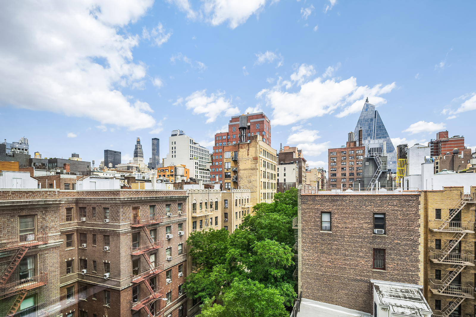 124 West 16th Street, Unit 7E Manhattan, NY 10011 - Photo 24 of 26