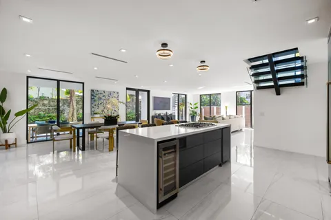 $4,950,000 | 3770 Kumquat Avenue, Miami, FL 33133