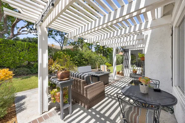 $889,900 | 23365 Villena, Mission Viejo, CA 92692