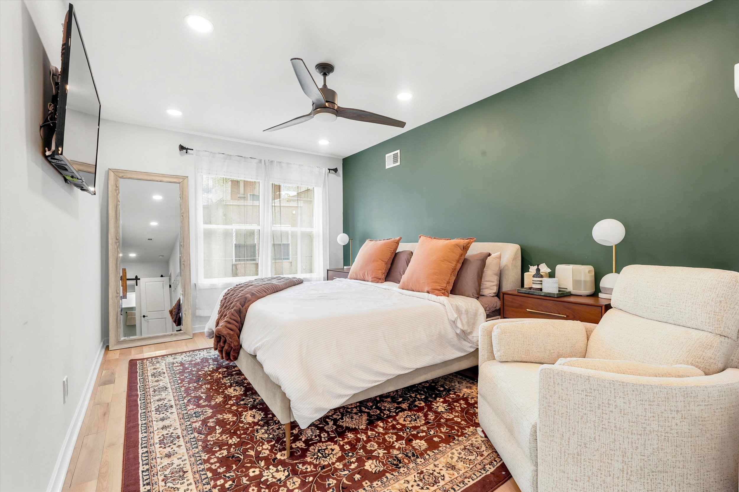 2304 Christian Street Philadelphia, PA 19146 - Photo 13 of 44