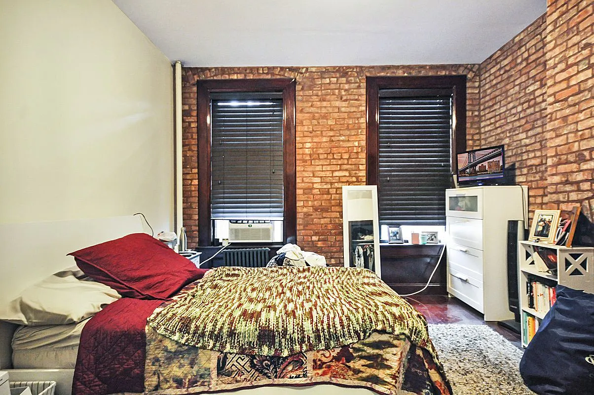 424 Amsterdam Avenue, Unit 2S Manhattan, NY 10024 - Photo 3 of 11