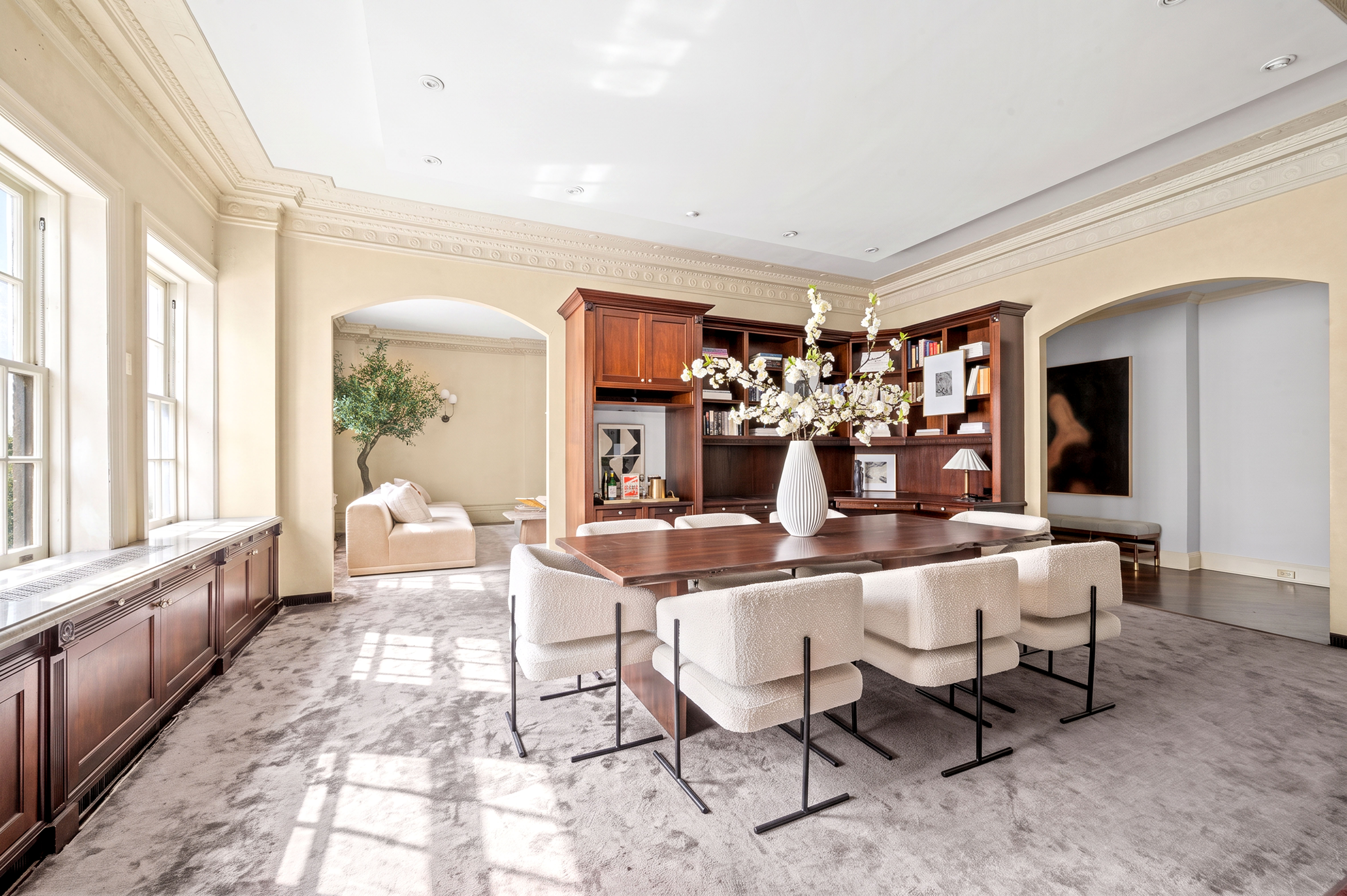 45 East 66th Street, Unit 3W Manhattan, NY 10065 - Photo 4 of 25 Gallery Image 4
