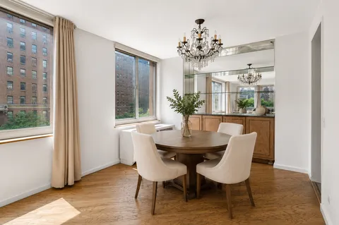 $1,650,000 | 250 West 90th Street, Unit 7H | Upper West Side