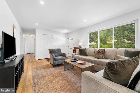 $899,900 | 2305 Peggy Lane, Silver Spring, MD 20910