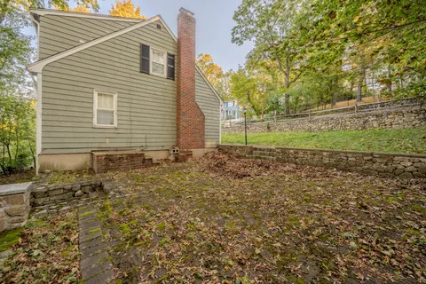 Contact Agent | 61 Sargent Road, Winchester, MA 01890