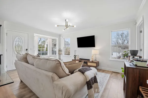 $619,000 | Abbott Martin Road, Nashville, TN 37215