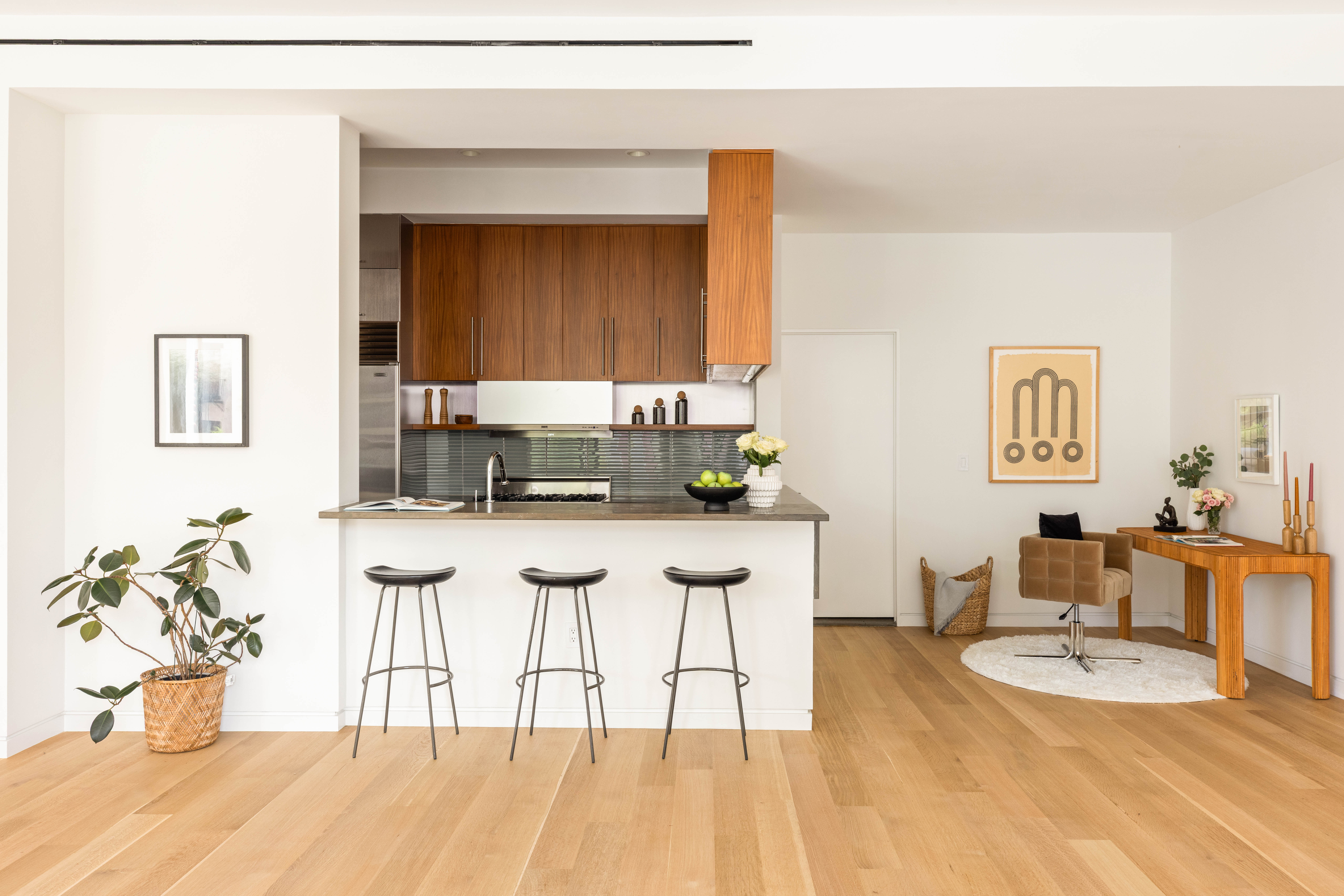 17 Bergen Street, Unit 2 Brooklyn, NY 11201 - Photo 6 of 14 a living room with stainless steel appliances kitchen island granite countertop furniture and a wooden floor