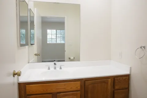 $450,000 | 14018 Vanowen St Street, Unit 7, Van Nuys, CA 91405