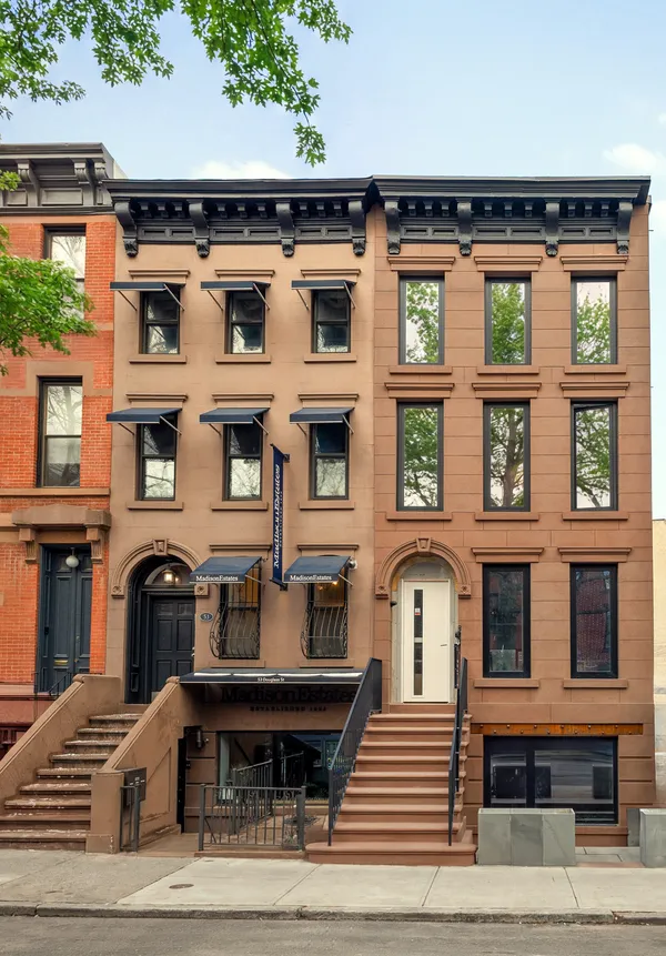 $25,000 | 55 Douglass Street, Unit TWNHS | Cobble Hill