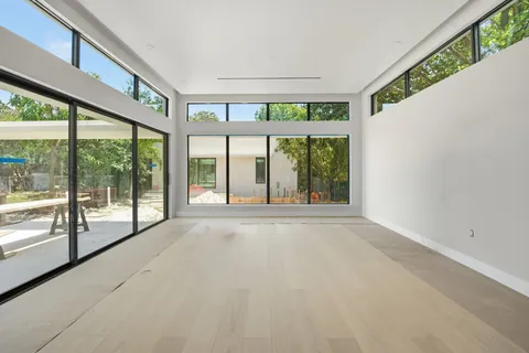 $2,950,000 | 170 Northwest 44th Street, Miami, FL 33127