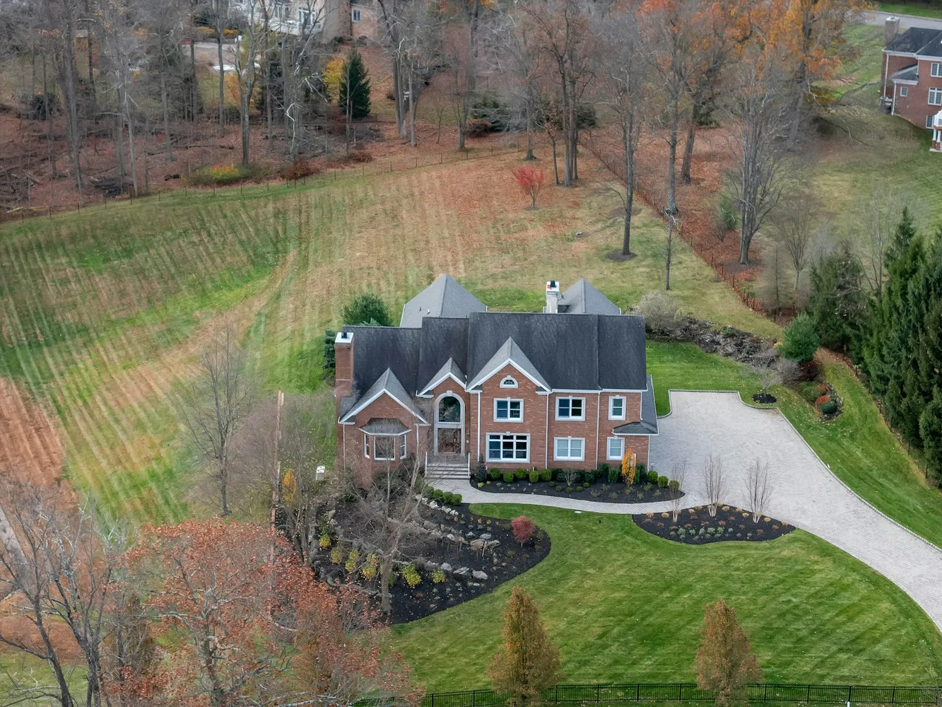 $2,385,000 | 3 Kensington Court, Warren, NJ 07059