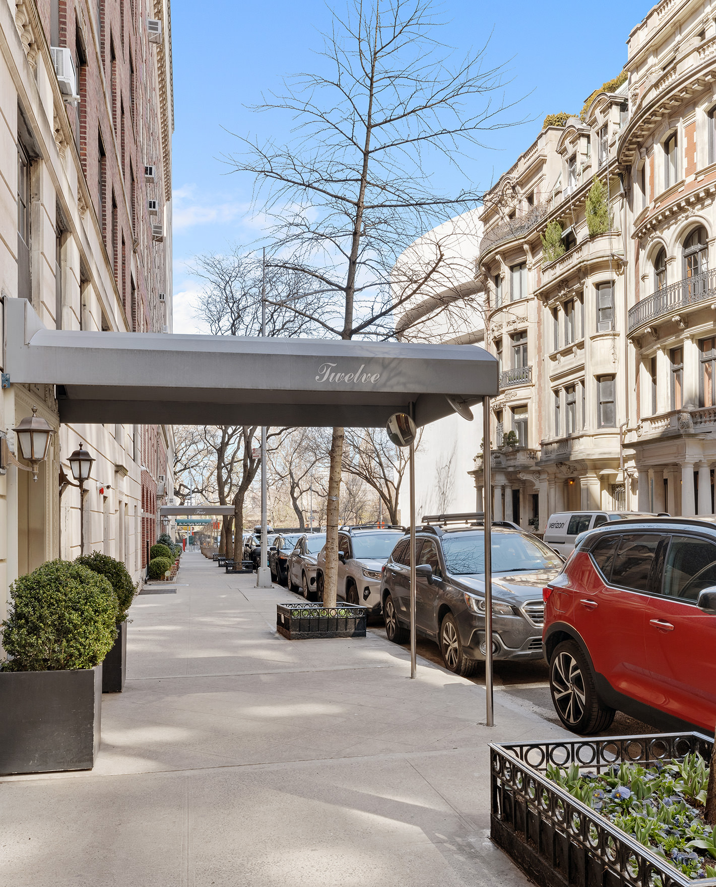 12 East 88th Street, Unit 2D Manhattan, NY 10128 - Photo 9 of 15 a building outdoor space with patio furniture and potted plants