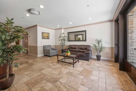 Contact Agent | 7100 Alvern Street, Unit 311, Los Angeles, CA 90045