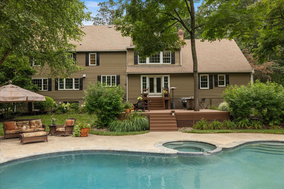 $1,599,000 | 17 Quail Drive, Doylestown, PA 18901